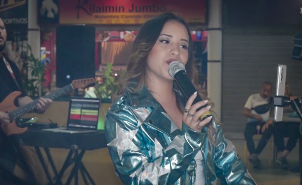 Angelín Zavala cautivó Maracay con su música