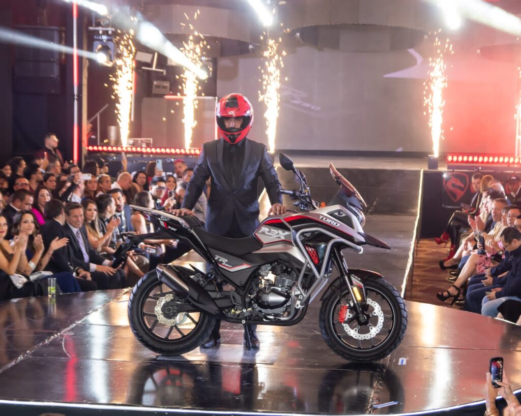 Motos Toro presentó sus nuevas marcas de motocicletas Cyclone y AsiaWing