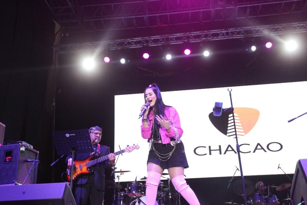 Karina en histórico concierto en plaza Francia de Altamira: "Les dejo mi alma" 