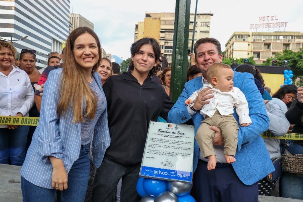“Familia de Osos” de Josue Benjamín se puede disfrutar en la plaza Altamira Sur