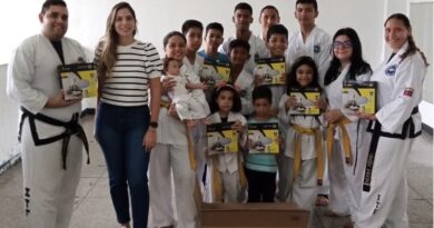 Pickens apoya el futuro deportivo y realiza donativo a escuela de taekwondo