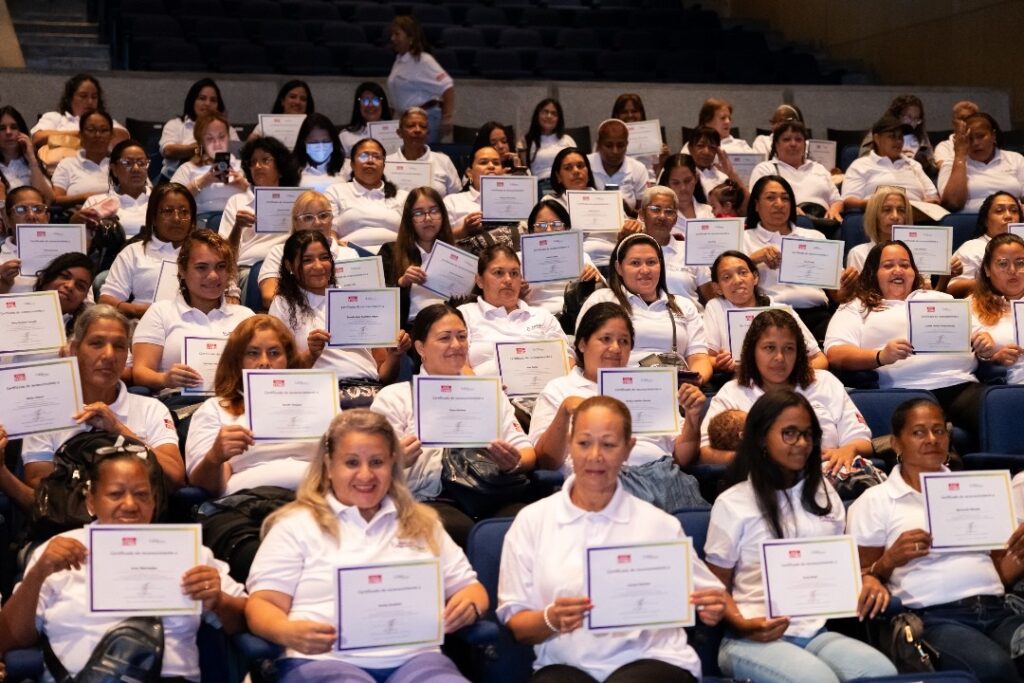 Coca-Cola FEMSA de Venezuela graduó la V cohorte de su Red de Empoderamiento Femenino en Caracas