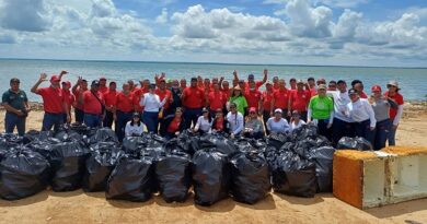 Voluntarios de Coca-Cola FEMSA Venezuela realizan jornada de limpieza y acopio en Lago de Maracaibo