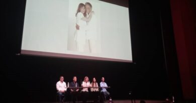 Carlota Sosa y Rafael Romero llevan su “Químicos para el Amor” al Centro Cultural Chacao