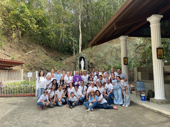 Los peregrinos buscan el Santuario de Betania como templo jubilar en esta Semana Santa