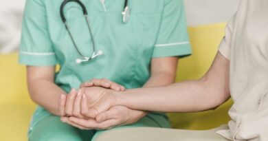 SAV reconoce dedicación y compromiso de la Enfermería en su día