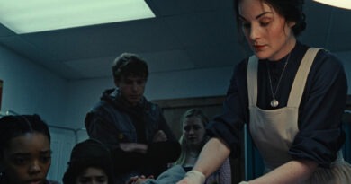 “No alimentes a los niños”: Una visión oscura y cínica donde la moralidad y la decencia parecen ser rarezas en este mundo.