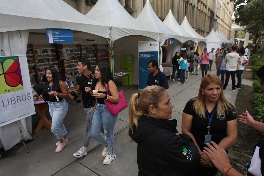 UCAB reúne literatura, artes y comunidad en la FLOC 2025