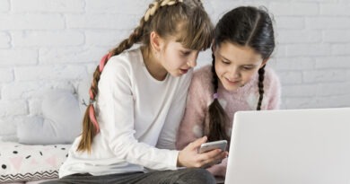 Niños, niñas y chatbots: riesgos principales a los que prestar atención