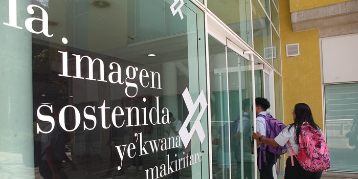 «LA IMAGEN SOSTENIDA» MUESTRA LA COSMOGONÍA Y CULTURA YE’KWANA