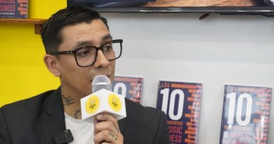‘Los 10 mandamientos del music business’, el libro que revela la verdad de la industria musical