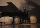 Sombras: cuando el piano de Claudio Rubera dialoga con el cuerpo​