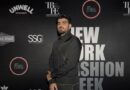 El cantante venezolano Jonathan Moly sorprende como modelo en New York Fashion Week