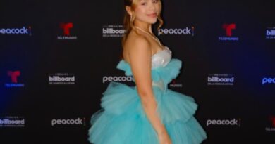 La cantante Anny impacta en la alfombra roja de los Billboards 2026